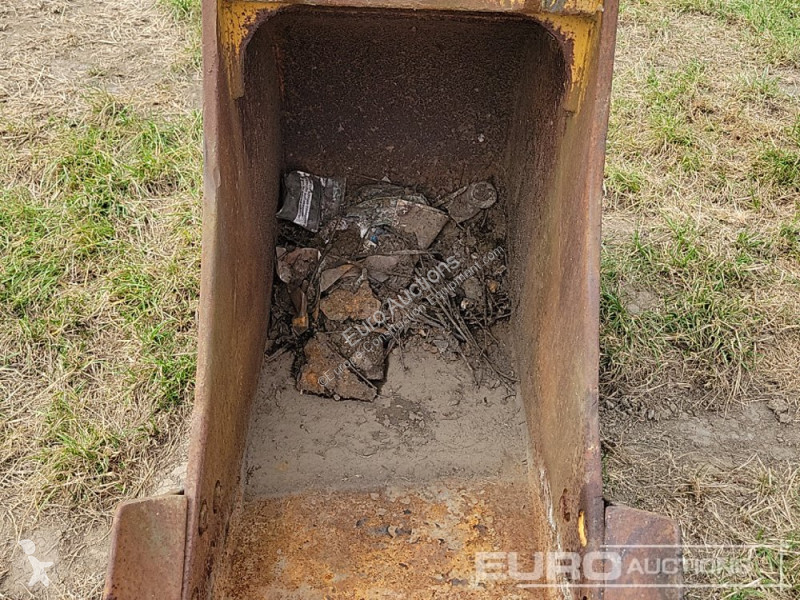 Echipamente pentru construcţii Caterpillar