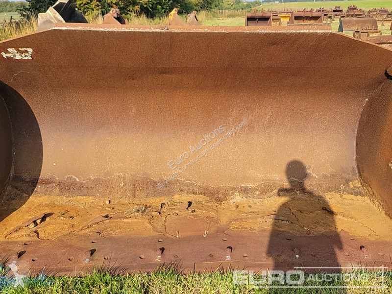 Echipamente pentru construcţii Caterpillar