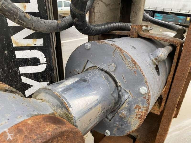 Udstyr til anlægsarbejder   Cisaille a beton...