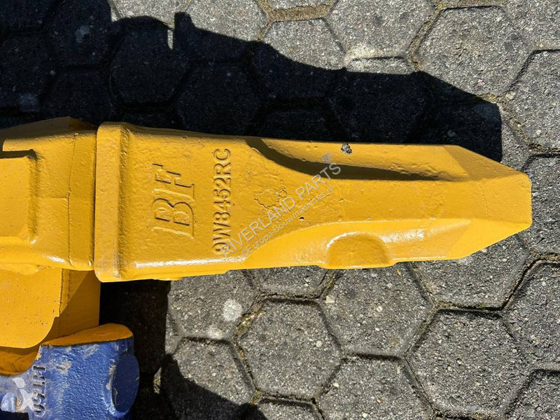 Vybavenie stavebného stroja  BKT 336-72 Heavy...