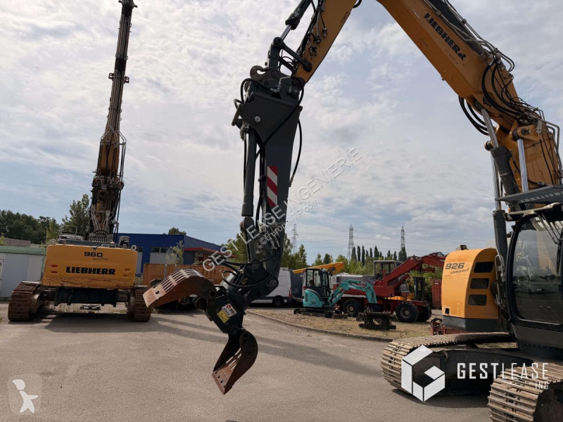 Vybavenie stavebného stroja Liebherr  LS18...