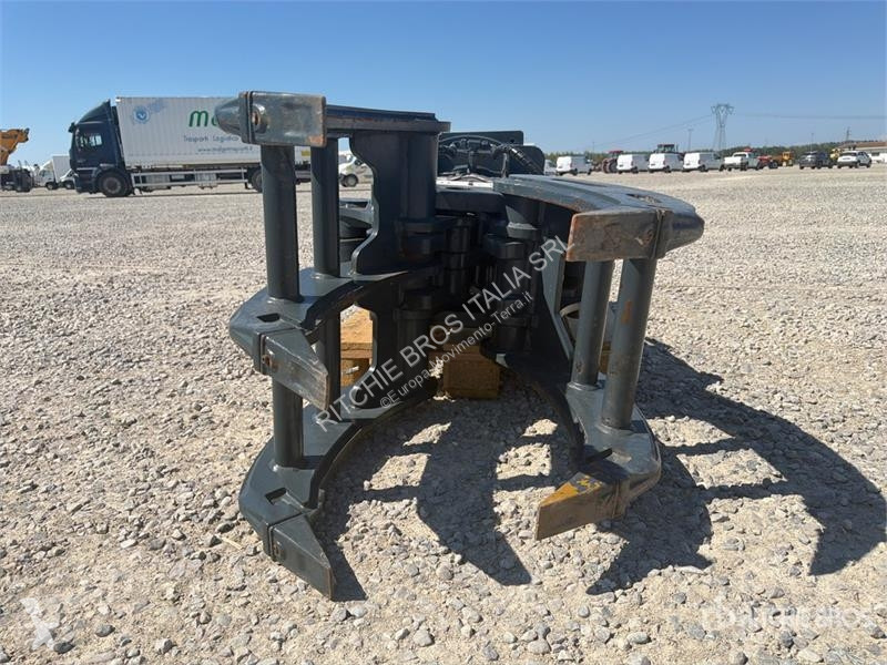 Обладнання для спецтехніки  MR-700 Grapple...