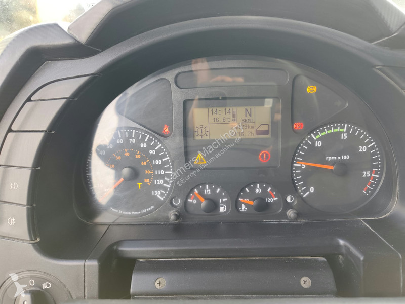 تجهيزات الأشغال العمومية Iveco AD410T 8x4 kipper .