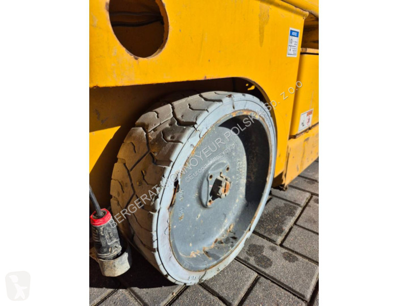 تجهيزات الأشغال العمومية Haulotte COMPACT 14