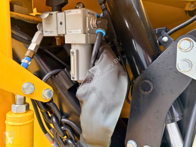 Aanbouwstukken voor bouwmachines New Holland...