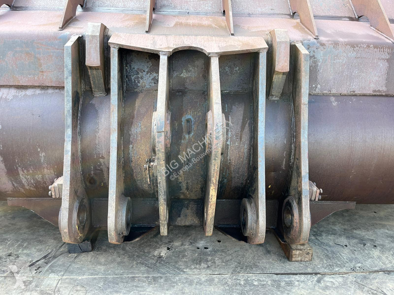 Aanbouwstukken voor bouwmachines Caterpillar...