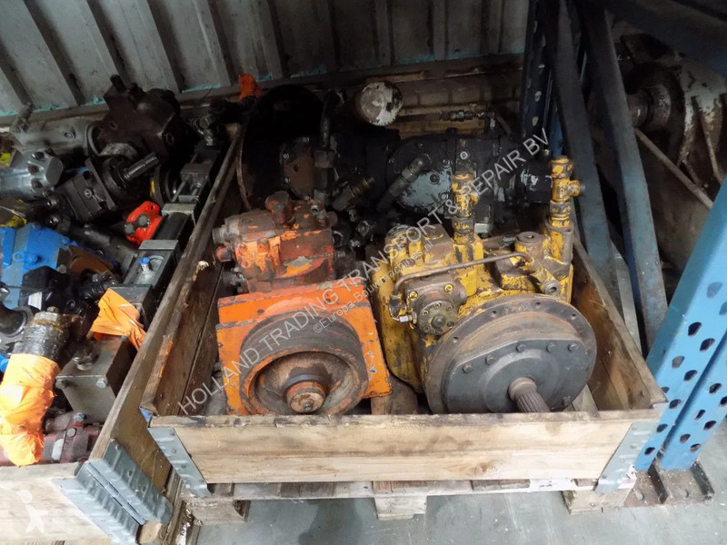 Vybavenie stavebného stroja  hydro motor...