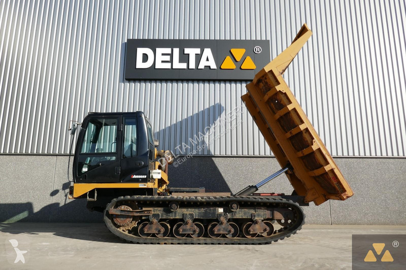 Sklápač Morooka MST2300VD