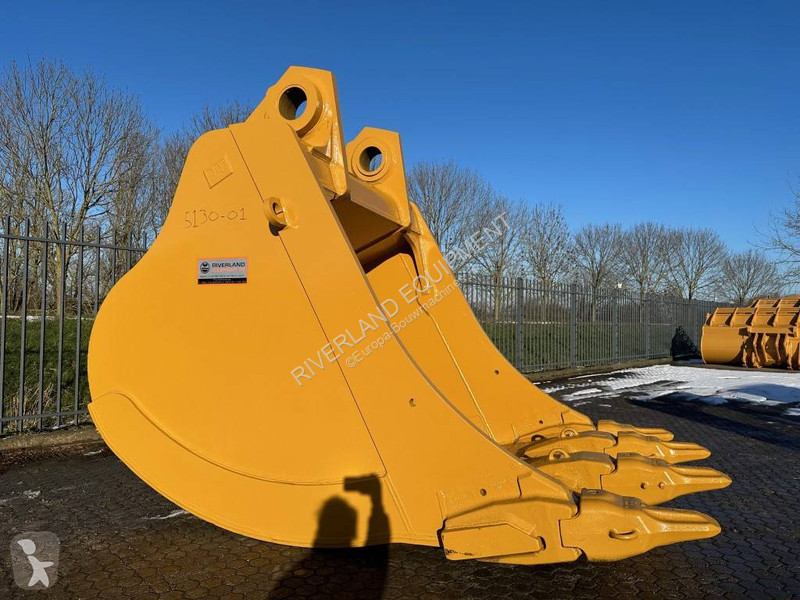 Equipamientos maquinaria OP Caterpillar 6015...