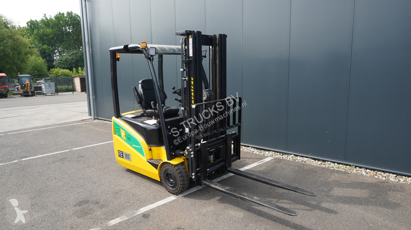 Vybavenie stavebného stroja  FE18-S 1.8 TON...