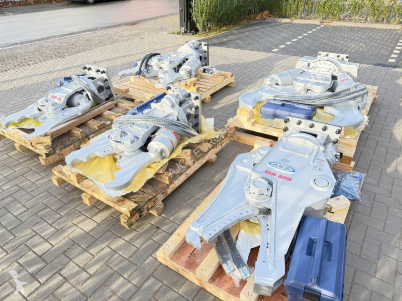 Equipamentos de obras AJCE 10-20