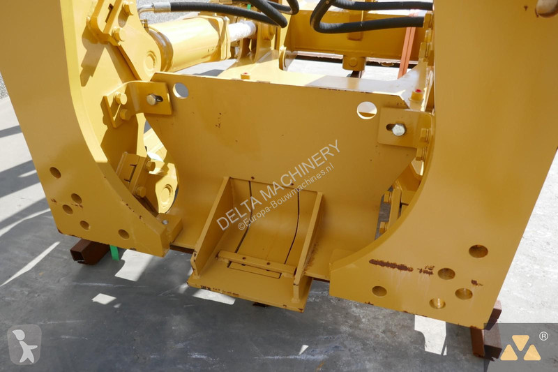 تجهيزات الأشغال العمومية Caterpillar Ripper