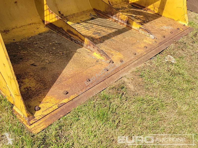 Echipamente pentru construcţii Caterpillar
