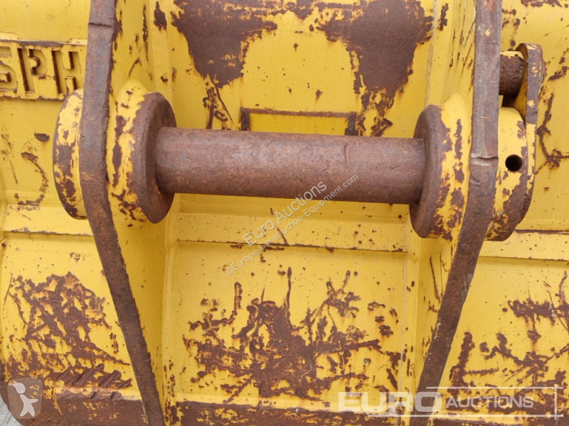 Echipamente pentru construcţii Caterpillar
