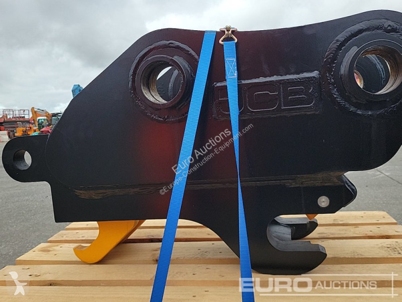 Echipamente pentru construcţii JCB