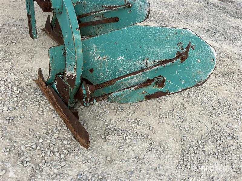 Équipements TP Nardi 3 Bottom Breaking Plow
