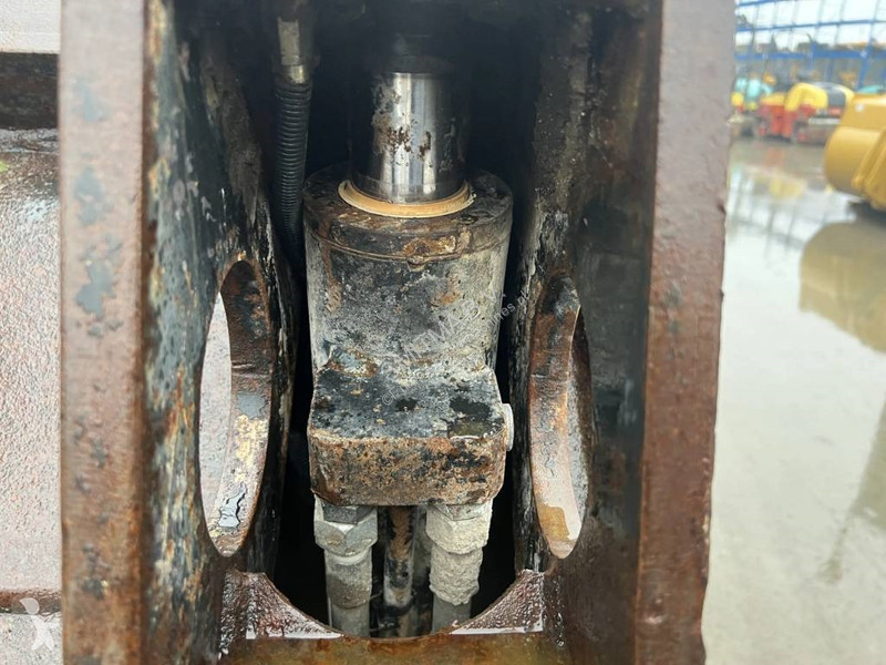 Aanbouwstukken voor bouwmachines Caterpillar...
