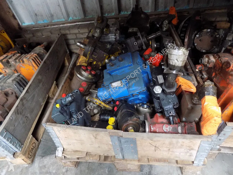 Vybavenie stavebného stroja  hydro motor...