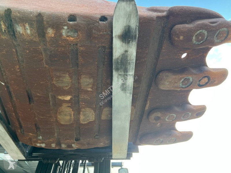 Aanbouwstukken voor bouwmachines  MEK S70