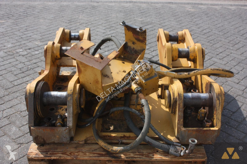 Aanbouwstukken voor bouwmachines Caterpillar...