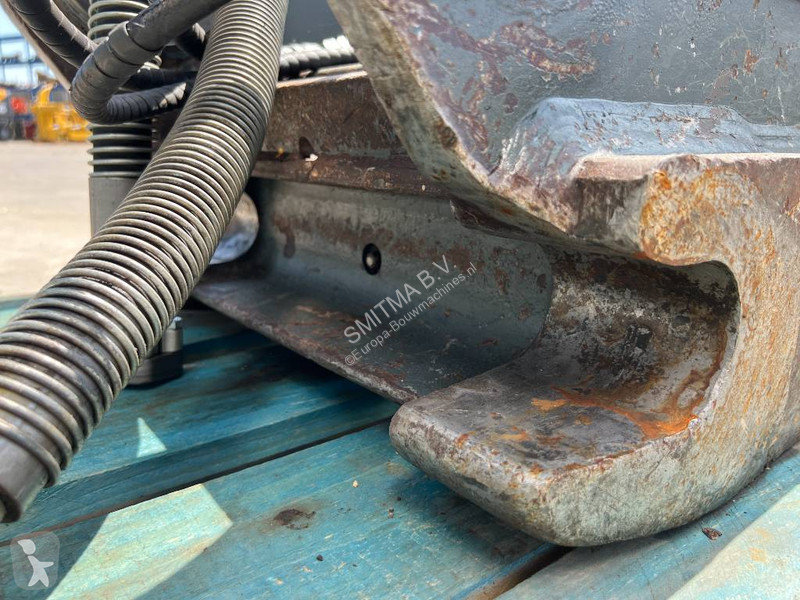 تجهيزات الأشغال العمومية Oilquick OQ70/55 - 323E