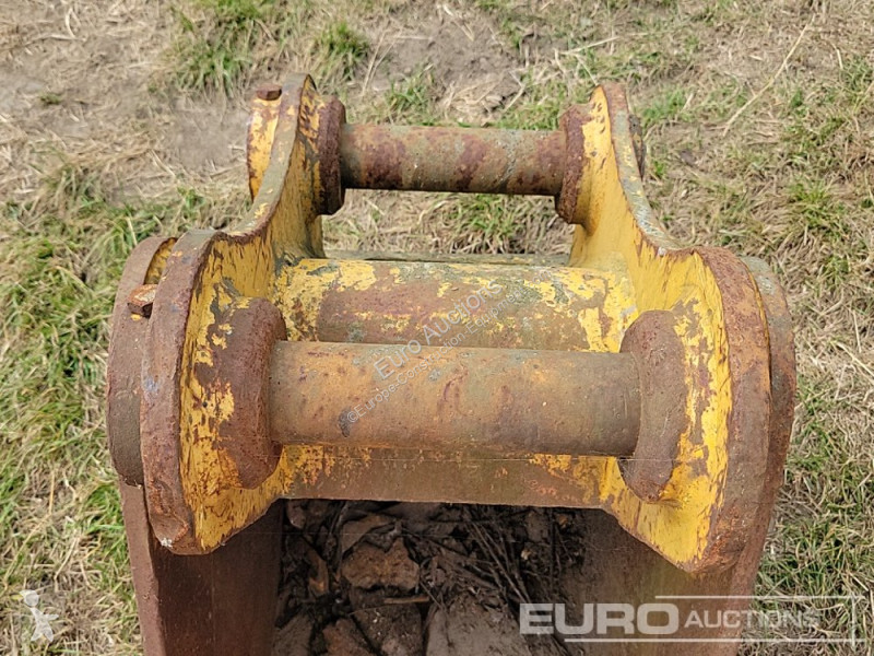 Echipamente pentru construcţii Caterpillar