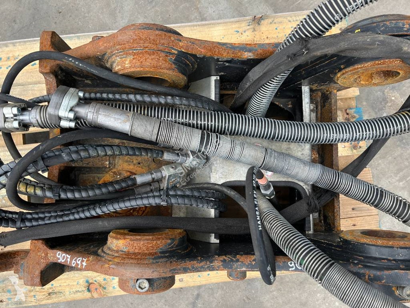 Vybavenie stavebného stroja Oilquick OQ70/55 -...