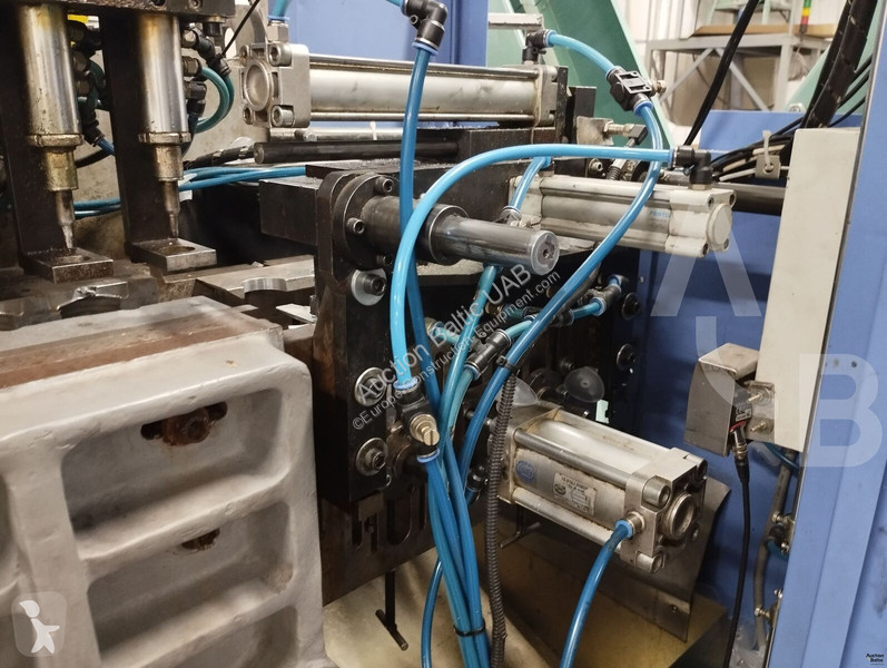 Vybavenie stavebného stroja  HTII-3L/4