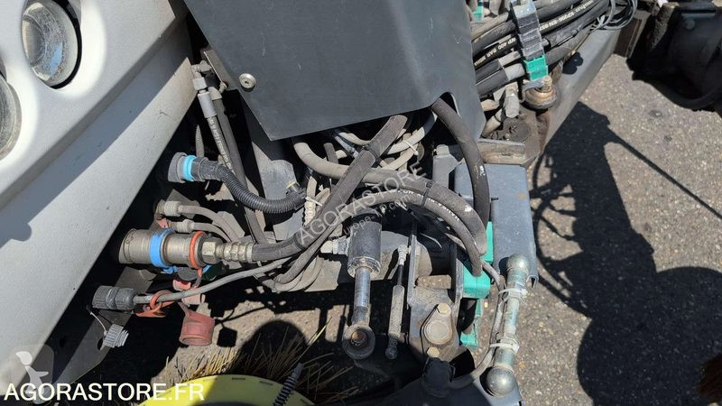Machinery equipment