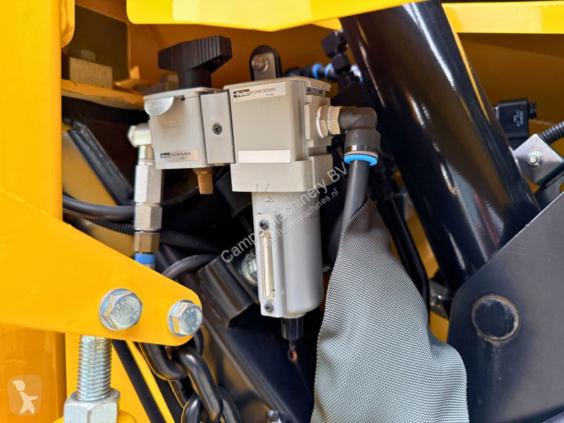 Aanbouwstukken voor bouwmachines New Holland...