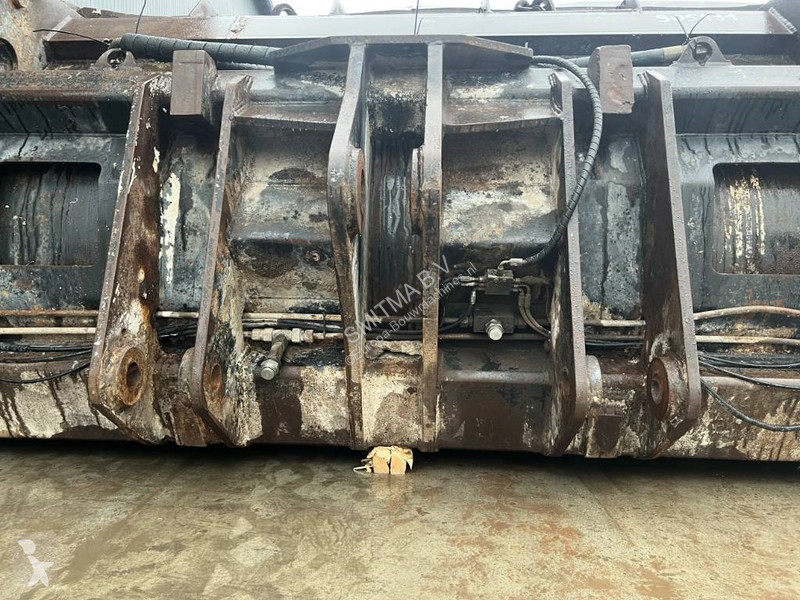 Aanbouwstukken voor bouwmachines Caterpillar...