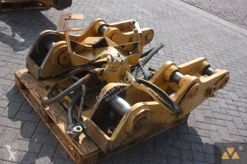 Aanbouwstukken voor bouwmachines Caterpillar...
