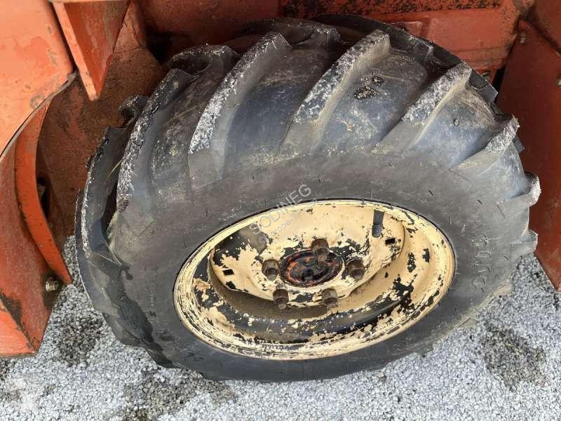 Aanbouwstukken voor bouwmachines Ditch-witch...