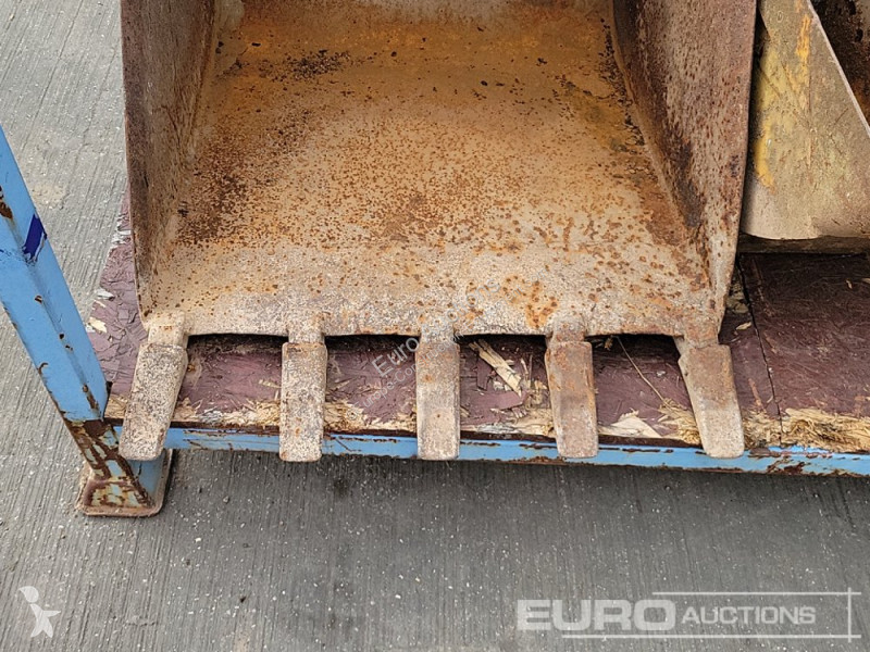 Echipamente pentru construcţii Caterpillar