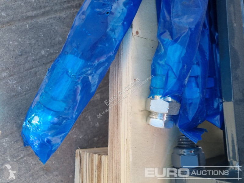 Echipamente pentru construcţii  400