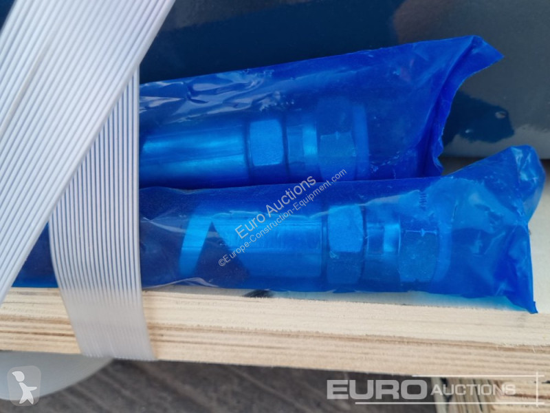 Echipamente pentru construcţii  400