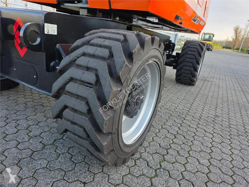 Udstyr til anlægsarbejder JLG 860SJ 4x4
