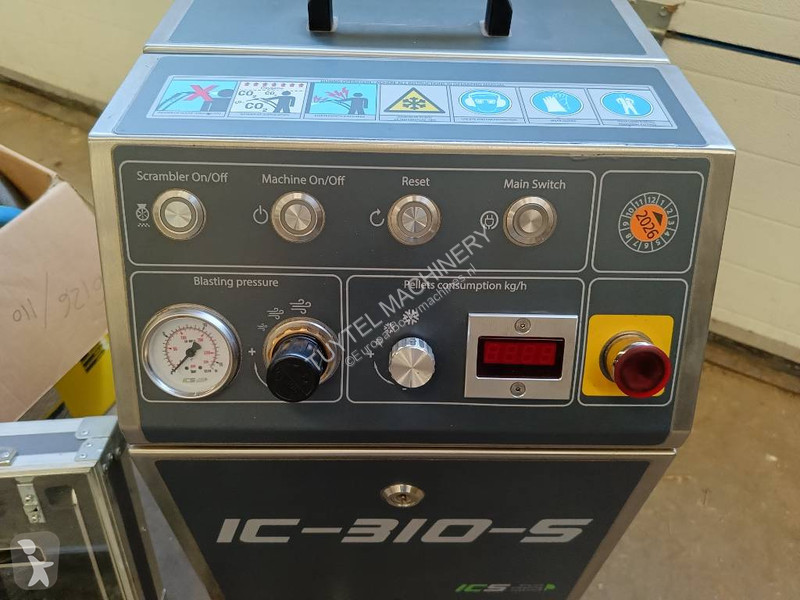 Vybavenie stavebného stroja  IC-310-S ijs...