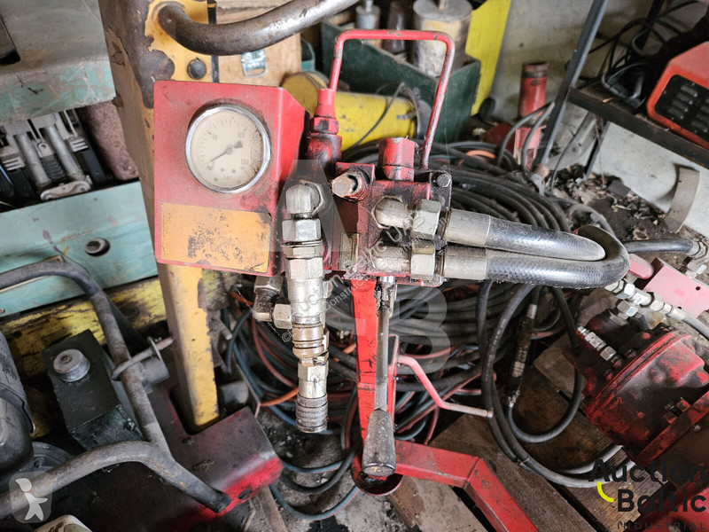 Aanbouwstukken voor bouwmachines  TL4140TAH