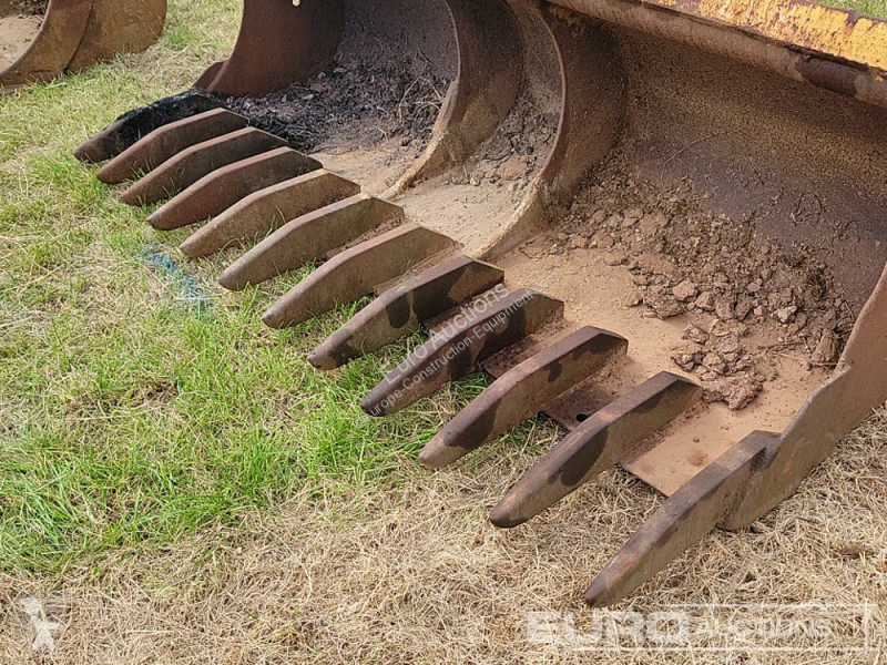 Echipamente pentru construcţii Caterpillar