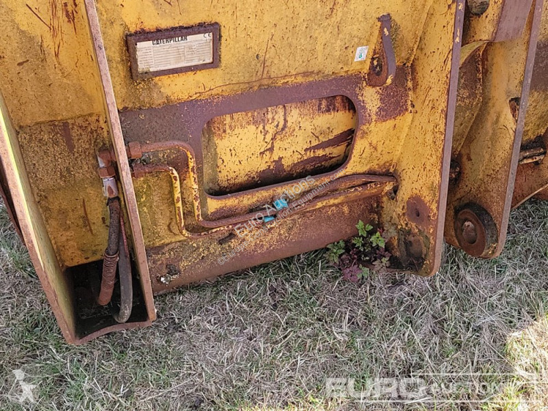 Echipamente pentru construcţii Caterpillar