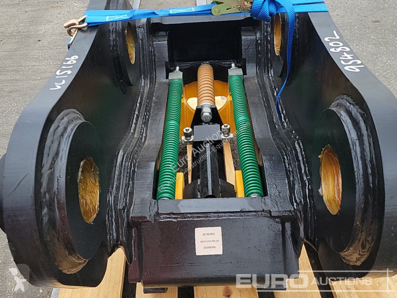 Echipamente pentru construcţii JCB