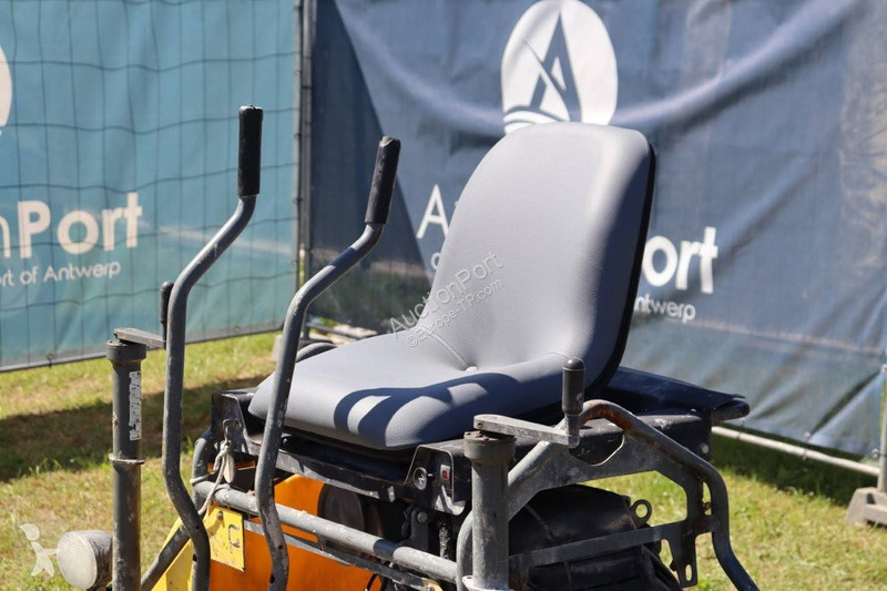 Aanbouwstukken voor bouwmachines Neuson crt 36 26a
