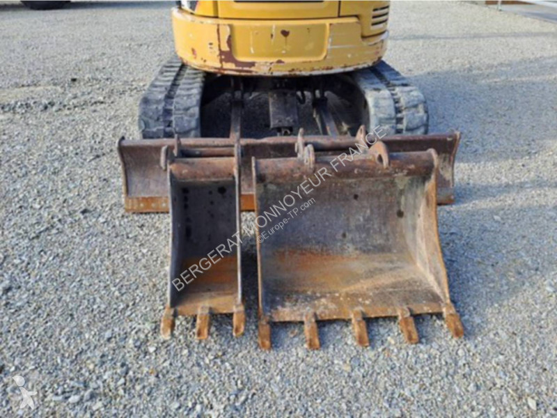 Vybavenie stavebného stroja Caterpillar 305E2