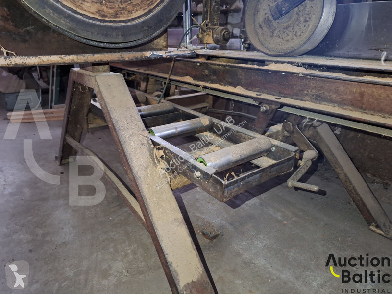 Vybavenie stavebného stroja  cutting machine