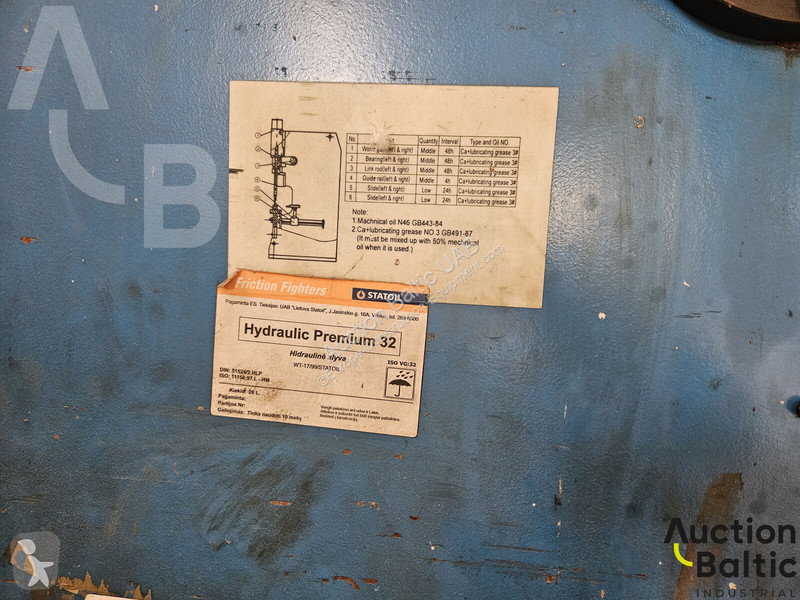 Vybavenie stavebného stroja  Yuan WC67YA