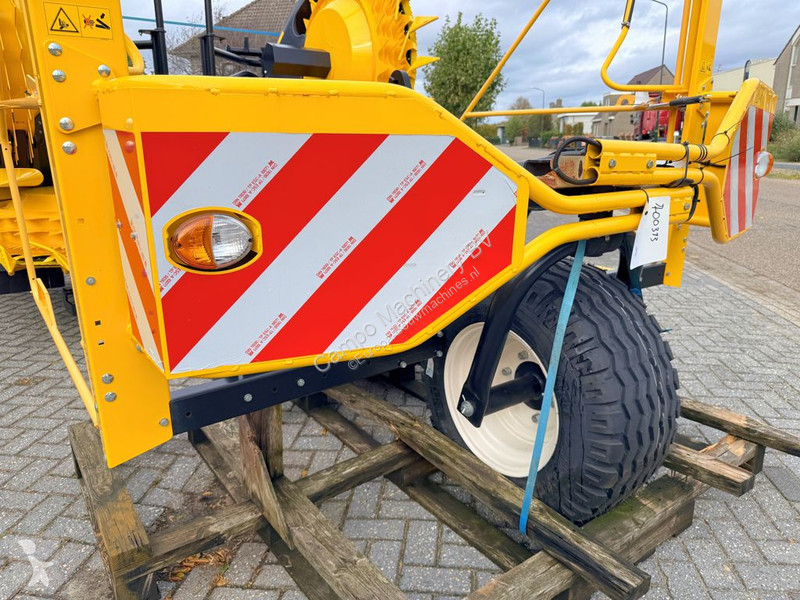 Aanbouwstukken voor bouwmachines New Holland...