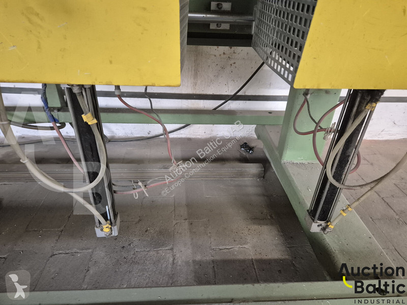 Aanbouwstukken voor bouwmachines  AKS 1200