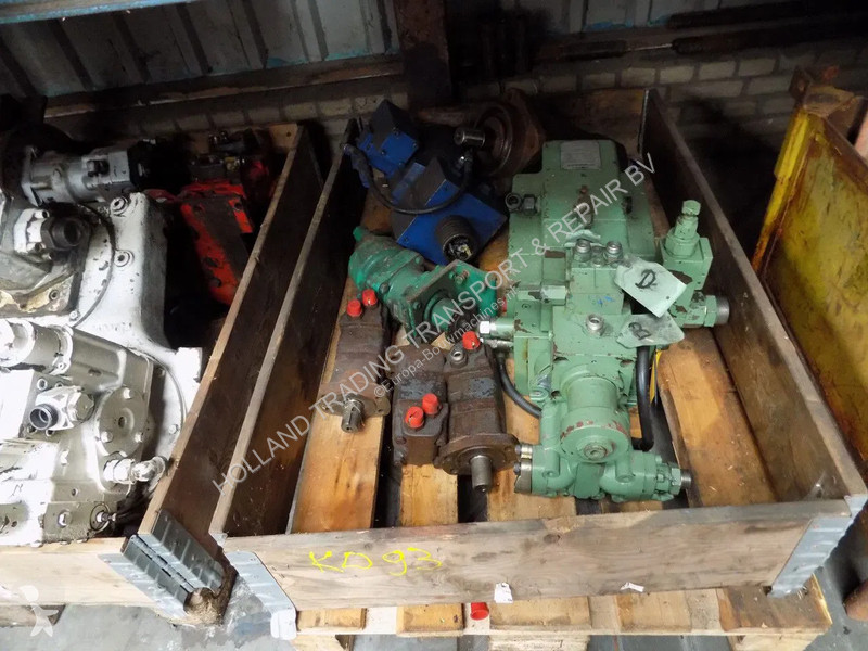 Vybavenie stavebného stroja  hydro motor...