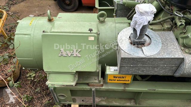 Vägbyggmaterial  Stromaggregat 240 AVK MERCEDES...
